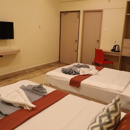 Hotel Green Parrot Madurai Esterno foto