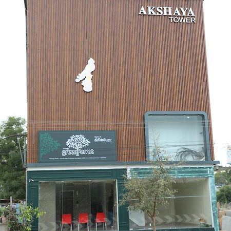 Hotel Green Parrot Madurai Esterno foto