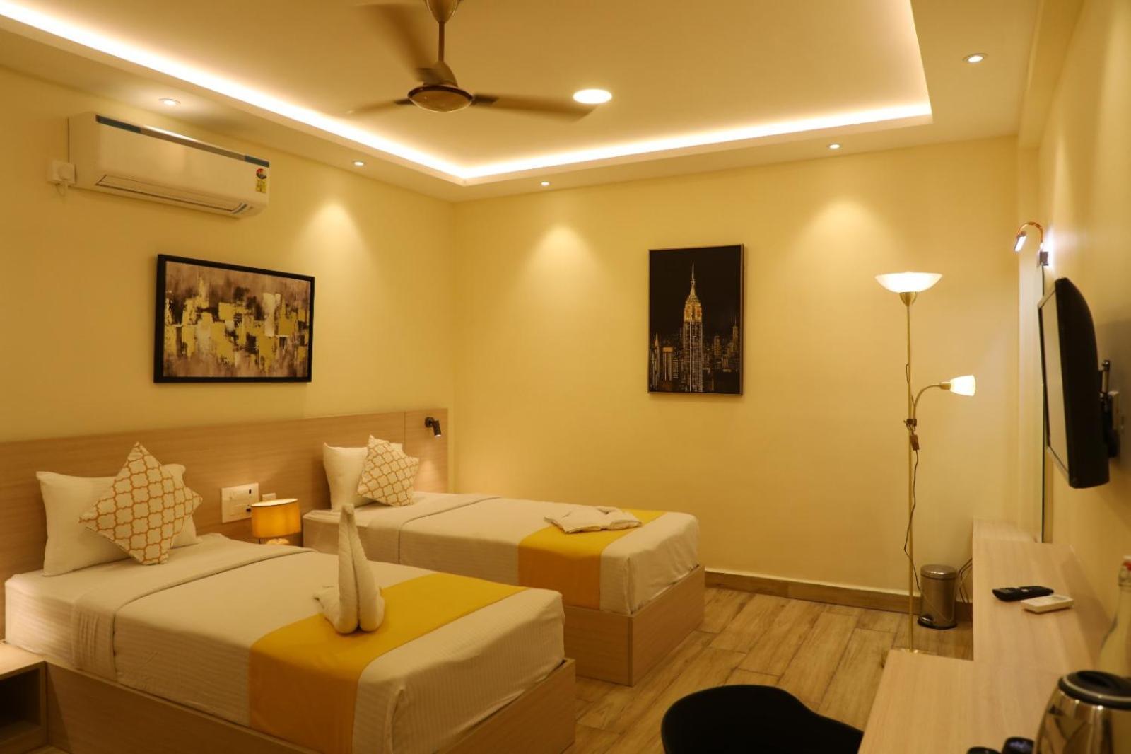 Hotel Green Parrot Madurai Esterno foto