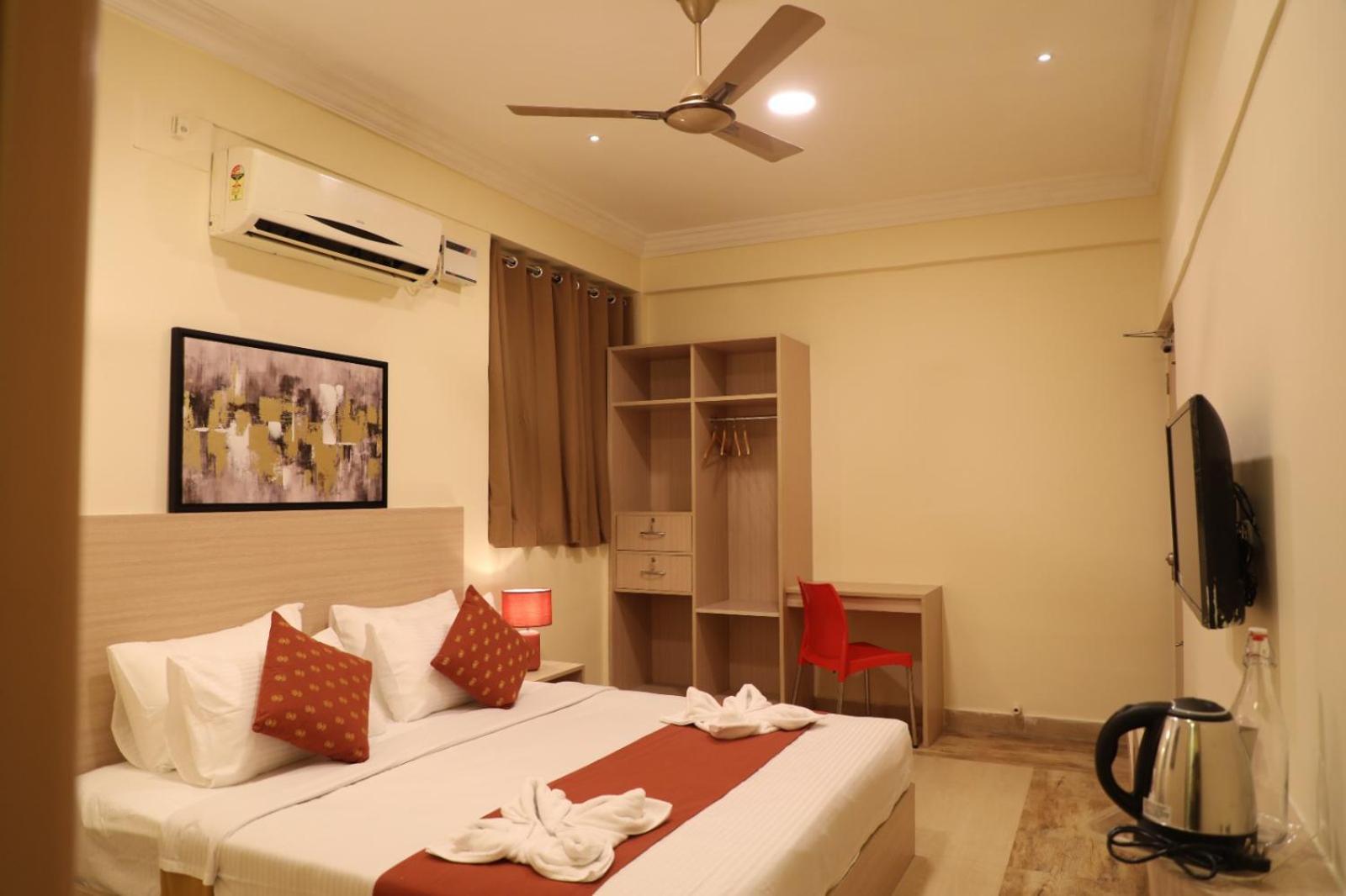 Hotel Green Parrot Madurai Esterno foto